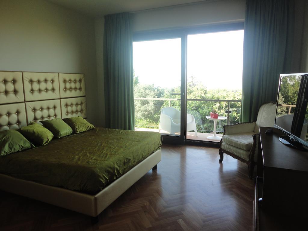 Villa Zagara Luxury Bed And Breakfast เปสการา ห้อง รูปภาพ